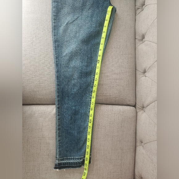 711 Levi's skinny jeans size 32 - Picture 7 of 10